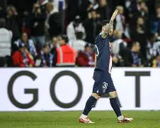 巴黎圣日耳曼憾平皇马，小组第二(巴黎圣日耳曼vs皇家马德里)